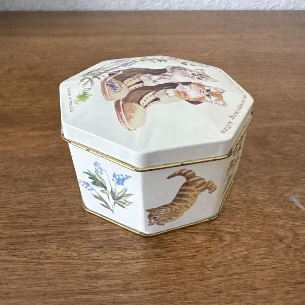 Vintage Puss in Boots design with kittens octagonal tin box Made In England